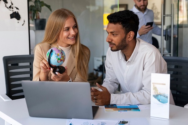 You are currently viewing How a Strong Company Profile Helps IT Firms Win Global Clients